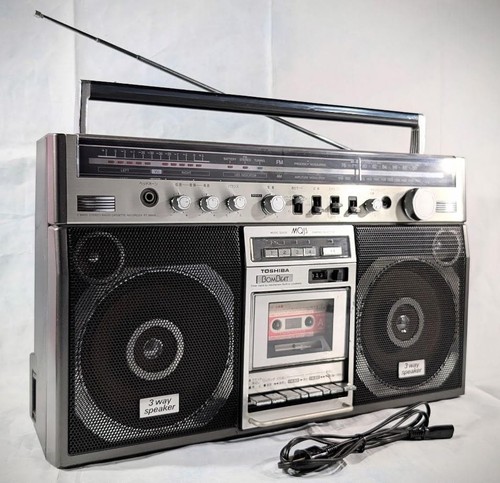 Toshiba 8880s boombox radio - toshiba,