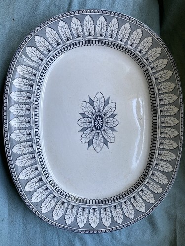 Grey leaf design - grey, meat