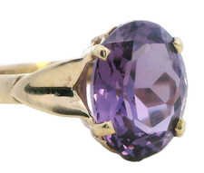 Enchanting Yellow Gold Ring