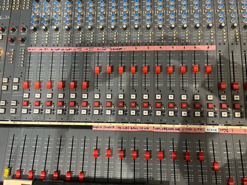 Dda amr24 group fader - group, sections