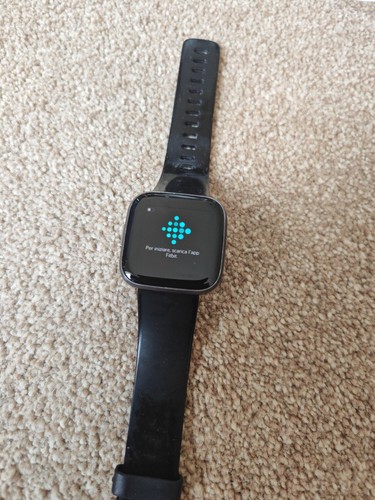 Fitbit versa smartwatch - 2,