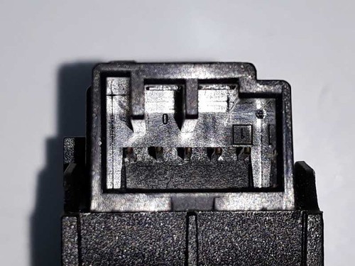 30773272 front window control