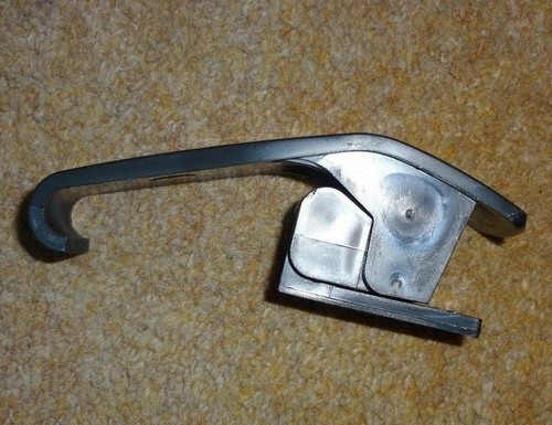 Thule 56972 roof box - 56972, securing