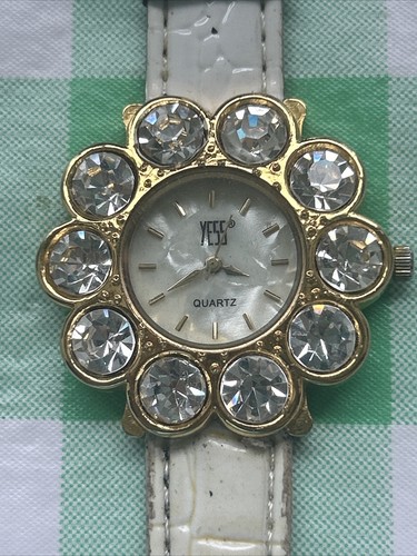 Yess gold tone rhinestone - gold,