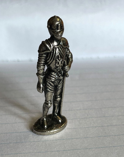 Vintage military metal soldier - metal,