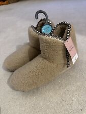 Ladies Fluffy Beige Slipper Boots Matalan Medium Size 5-6