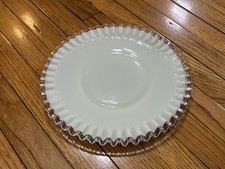 Vintage Ribbon Edge Plate