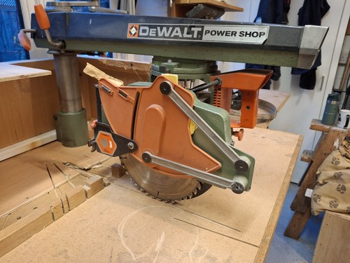 Dewalt radial arm saw - arm, on