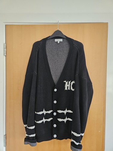 Heaven can wait - wait, cardigan