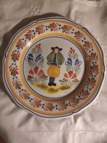 Henriot quimper wall plate - henriot,