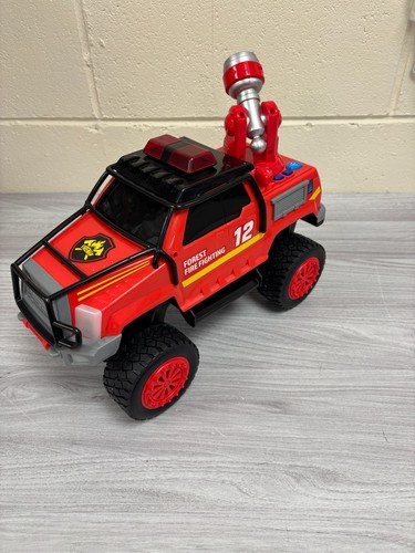 Fire engine with - with, lights/sound