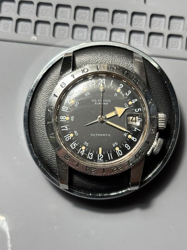 Glycine airman 1960s hour - glycine,