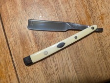 A Lyon Straight Razor France