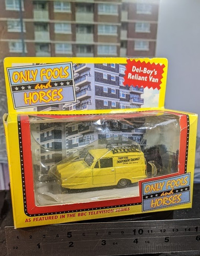 Only fools and - and, del