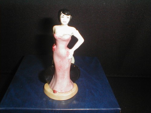 Peggy davies ceramic kevin - peggy,