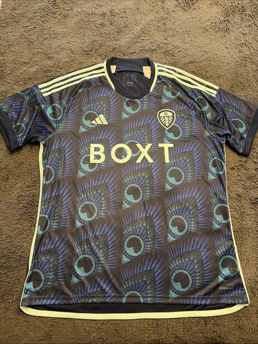 Authentic bnwt adidas leeds - authentic,
