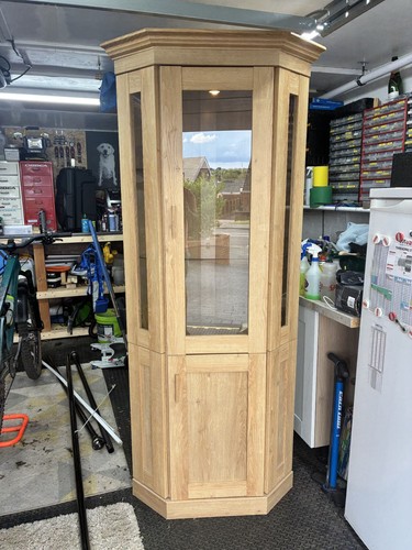 Light oak corner display - oak,