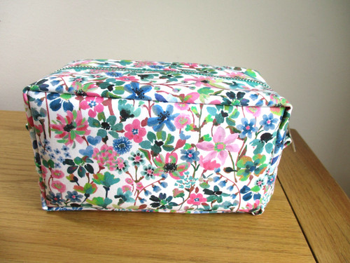 Liberty wash bag tana lawn - wash,