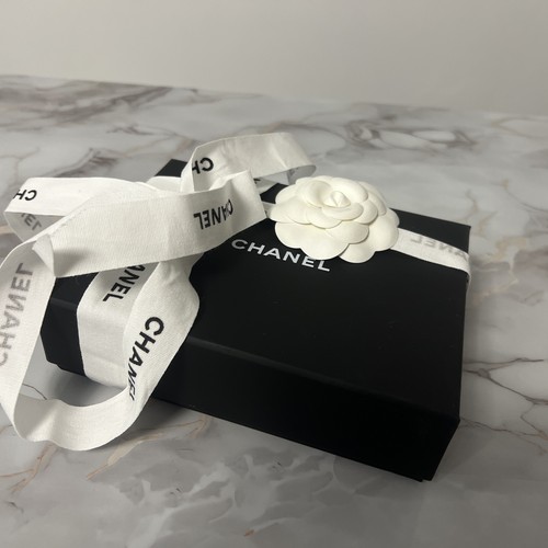 Chanel gift box - box, with