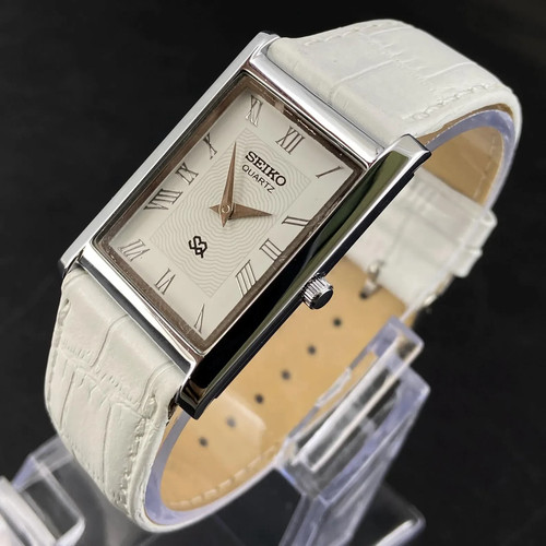 Vintage seiko slim - tank,