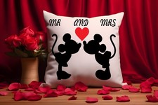 Mickey Mouse & Minnie Mouse