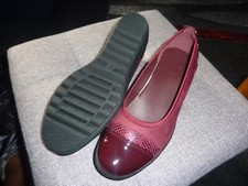 Ladies Flexi-Sole Memory Foam Wedge Patent/Suede Leather Plum Shoes 5 *NEW*