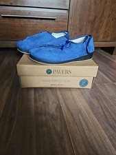 Ladies padders hook and loop