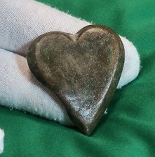 Post Medieval heart Mount