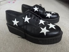 Tuk Black Shoes White Star