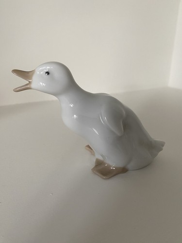 Nao lladro figure little - nao,