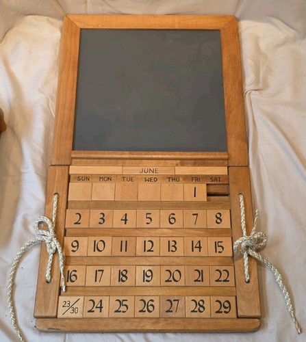 Vintage wooden perpetual - wooden,