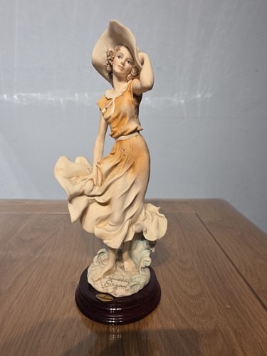 Capodimonte figurine used good - capodimonte,