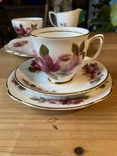Duchess Bone China Tea Set. With A Rose Design And Gold Trim. 21 Pieces In Total