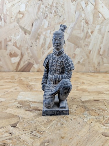 Chinese figure kneeling archer - figure,