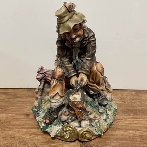 Capodimonte tramp cooking - -,