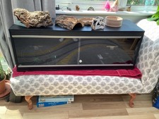 Used Vivarium Snake Terrarium with Heat Mat Thermometer and Accessories Bundle