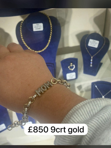 9ct yellow gold diamond - 9ct,