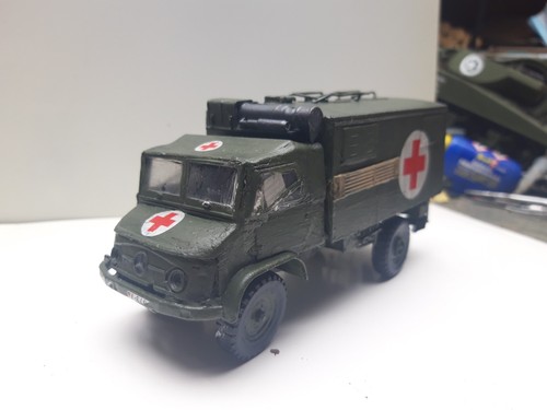 Revell unimog ambulance - revell,