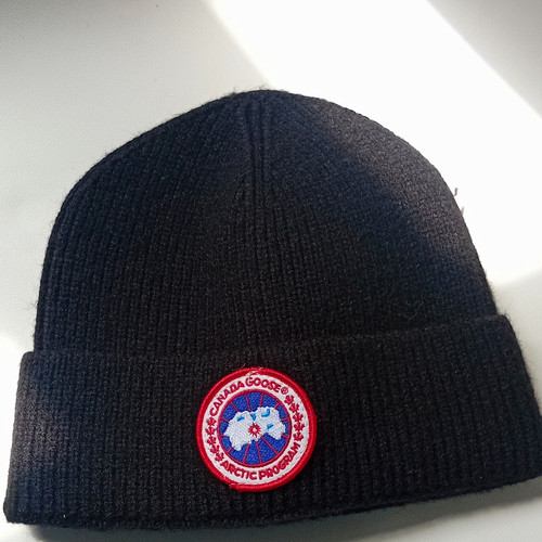 Canada goose black knit beanie - goose,