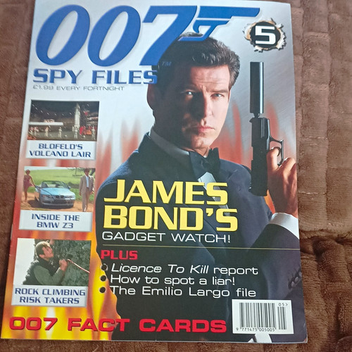 007 spy files magazine issue - 007, 5