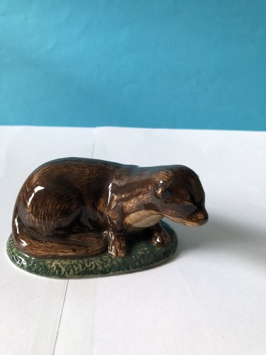 Otter figure quail - otter,
