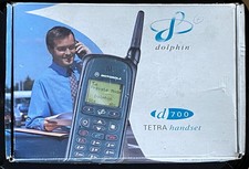 NEW VINTAGE RARE MOTOROLA DOLPHIN RADIO D700 TETRA HANDSET (Complete Set).