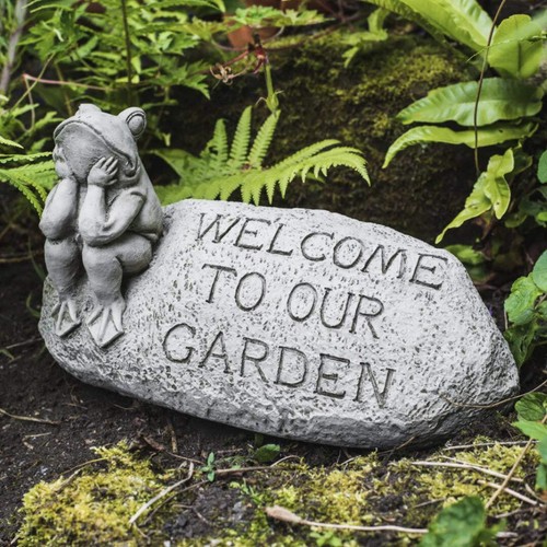 Welcoming frog stone cast - welcoming,