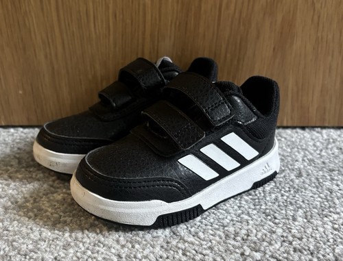 Boys adidas trainers size 5 - -,