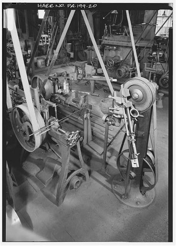 Vertical power hacksaw - power,