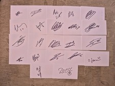 22 Signed Middlesbrough Football White Index Cards 2025/26