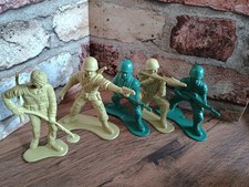 Toy Soldiers Large 8-10cm Tall