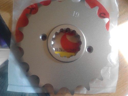 Front sprocket 19t fits honda - 19t,