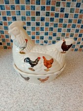 MACDONALD LEICESTER ENG CHICKEN ON A BASKET EGG STORAGE COCKEREL CHICKEN DESIGN