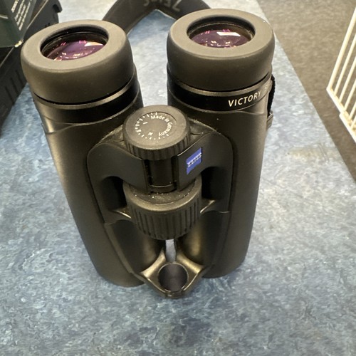 Used zeiss victory 10x42 - used,